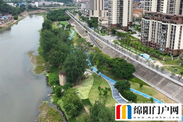 昔日亂石灘變身生態(tài)公園 河長制守護(hù)涪江碧水清流